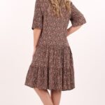 kwiecista-sukienka-z-falbanami-czarno-czerwona (1)