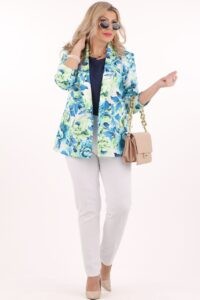 Niebieski prosty żakiet w kwiaty