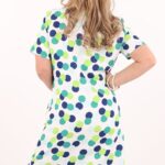 prosta-elegancka-sukienka-z-kieszeniami-biala-w-groszki (2)