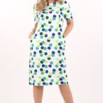 prosta-elegancka-sukienka-z-kieszeniami-biala-w-groszki (4)