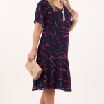 sukienka-szyfonowa-na-wesele-granatowa-w-rozowe-wzory (2)