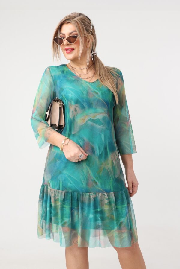 Zielono-różowa prosta sukienka z falbaną na dole