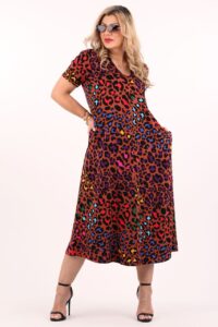 Zwiewna sukienka oversize brązowa w panterkę