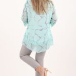 zwiewna-szyfonowa-tunika-niebieska-w-szare-wzory (4)