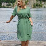 Luźna sukienka wiązana w talii zielona