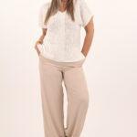 Biała sweterkowa bluzka z krótkim rękawem