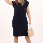 czarna-sukienka-sportowa-ze-sznurkami-w-pasie (7)