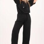 czarny-kombinezon-na-wesele-z-szerokimi-nogawkami (4)
