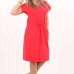 czerwona-sukienka-sportowa-ze-sznurkami-w-pasie (4)