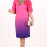 fioletowa-sukienka-z-kwiatem-na-ramieniu (8)