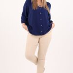 granatowa-bluzka-zapinana-na-guziki (5)