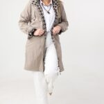 Wiosenna kurtka damska plus size beżowa z pepitką