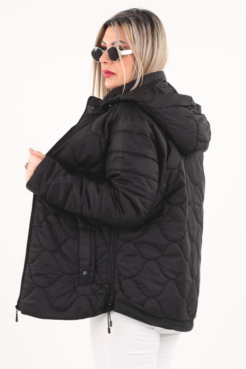 Kurtka z regulowaną długością pikowana czarna