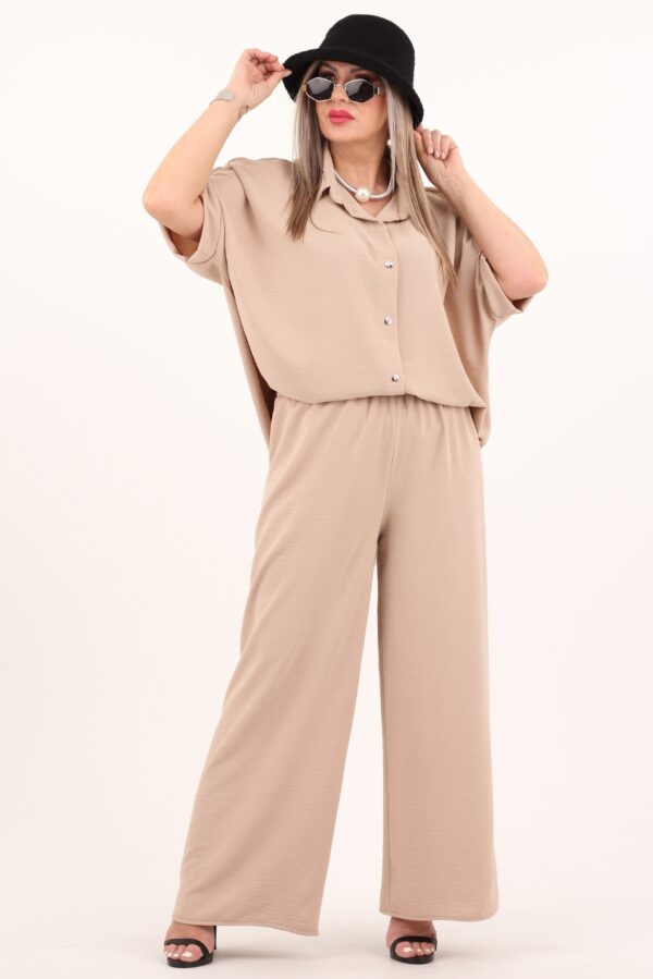 Luźny komplet spodnie i koszula beżowy