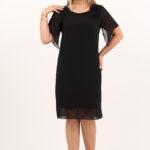 Sukienka z kwiatem na ramieniu czarna