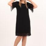 sukienka-z-kwiatem-na-ramieniu-czarna (9)