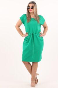 Zielona sukienka sportowa ze sznurkami w pasie