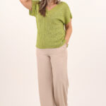Zielona sweterkowa bluzka z krótkim rękawem