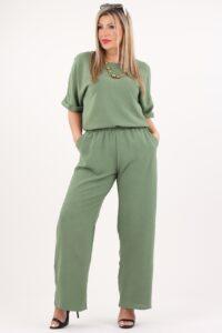 Zielony kombinezon na wesele z szerokimi nogawkami