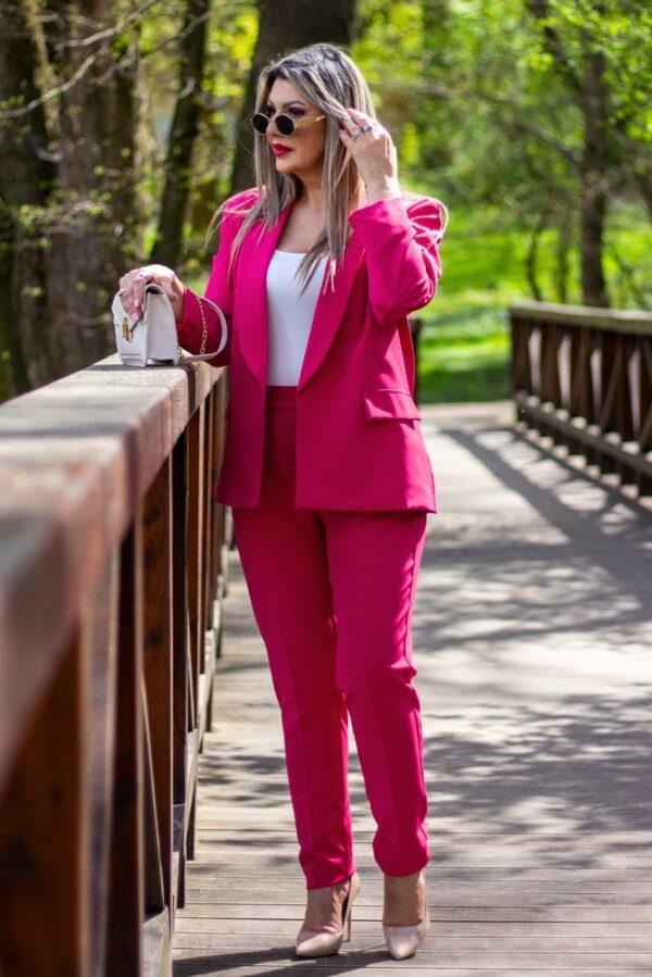 Garnitur damski plus size różowy
