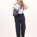 Szerokie cienkie spodnie granatowe (4)