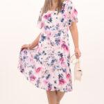 biale-szyfonowa-sukienka-w-kwiaty-na-wesele (5)