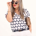 Biało-granatowa bluzka damska z krótkim rękawem