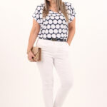 bialo-granatowa-bluzka-damska-z-krotkim-rekawem (9)