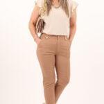 Brązowe spodnie damskie 7/8 eleganckie z gumką w pasie
