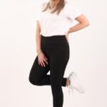Czarne legginsy prążkowane plus size