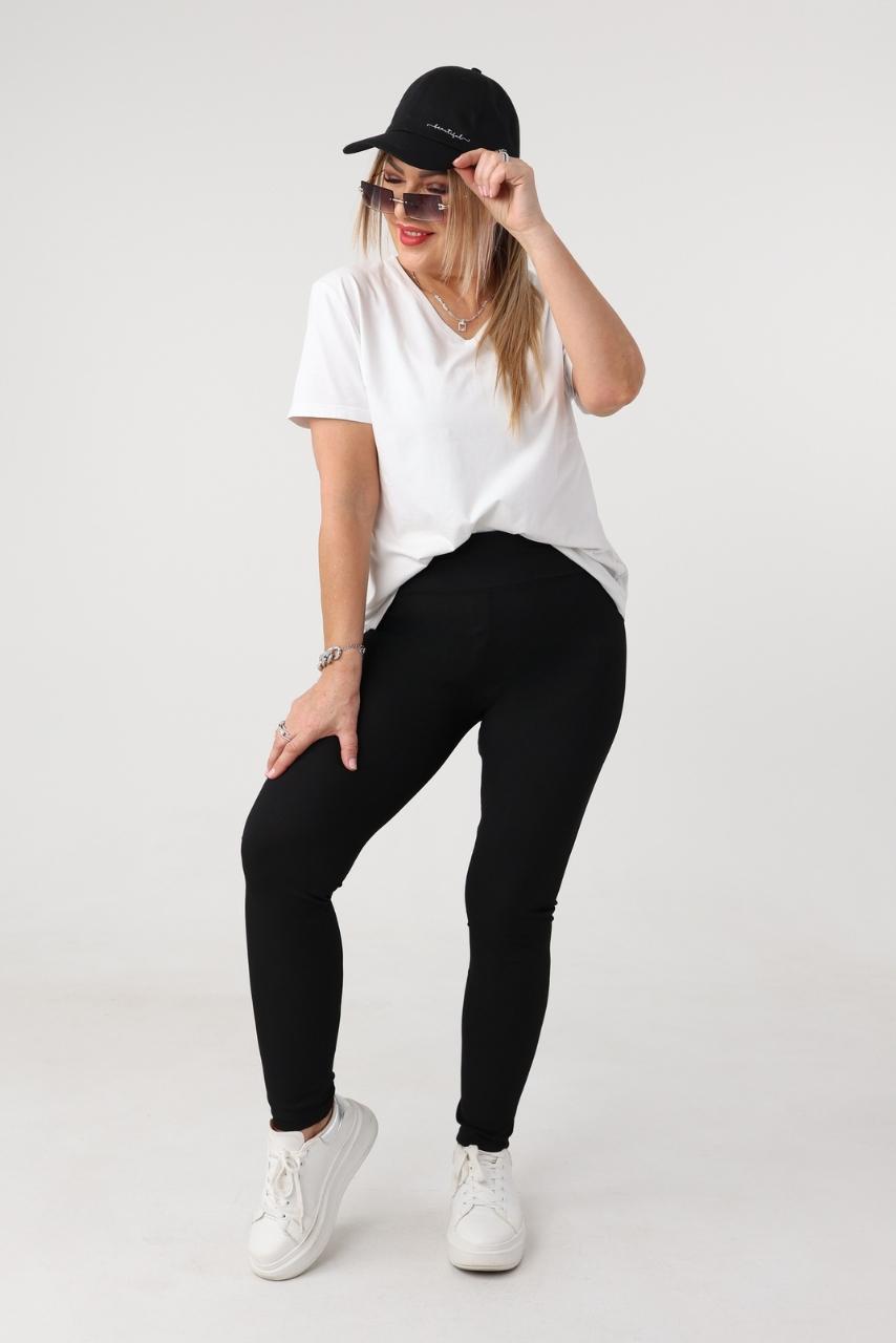 Czarne legginsy prążkowane plus size