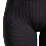 czarne-legginsy-prazkowane-plus-size (5)