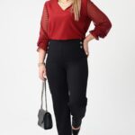 czarne-spodnie-ze-zlotymi-guzikami (1)