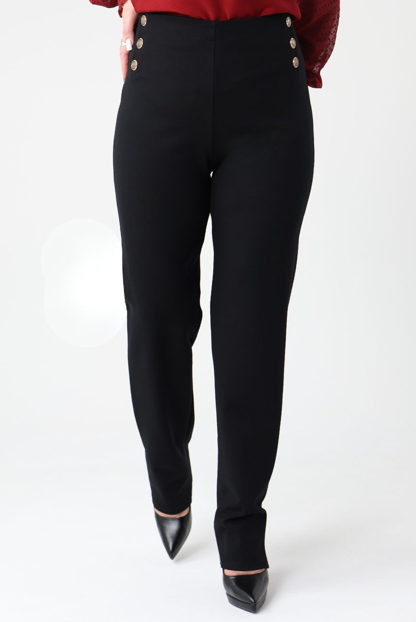 Czarne spodnie ze złotymi guzikami