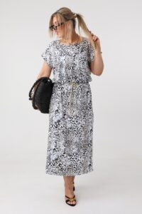 elegancka sukienka duże rozmiary