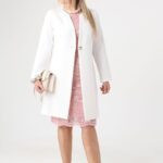 Klasyczny wizytowy płaszczyk biały