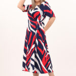 granatowo-czerwono-biala-sukienka-do-polowy-lydki-z-wiazaniem-z-boku (4)
