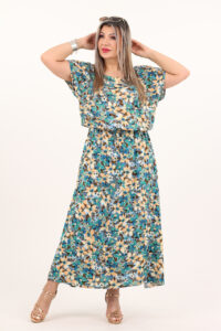 Letnia sukienka maxi plus size w drobne kwiaty