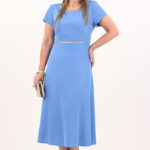 niebieska-sukienka-do-polowy-lydki-na-wesele (10)