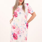 prosta-elegancka-sukienka-z-kieszeniami-ecru-w-kwiaty (5)