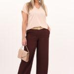 bezowa-bluzka-z-ozdobnym-dekoltem (8)