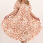 bezowa-sukienka-letnia-rozkloszowana (7)