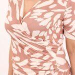 bezowo-kremowa-kopertowa-sukienka-midi-z-marszczeniem (1)