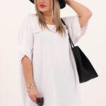 biała bluzka z koronkowym rękawem