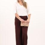 biala-elegancka-bluzka-z-dekoltem-w-serek (8)