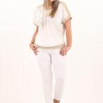 bluzka-ze-sznurkami-na-dekolcie-w-liscie (9)