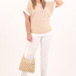 bluzka-ze-sznurkami-na-dekolcie-z-kwiatem (6)