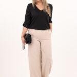 czarna-elegancka-bluzka-z-dekoltem-w-serek (9)