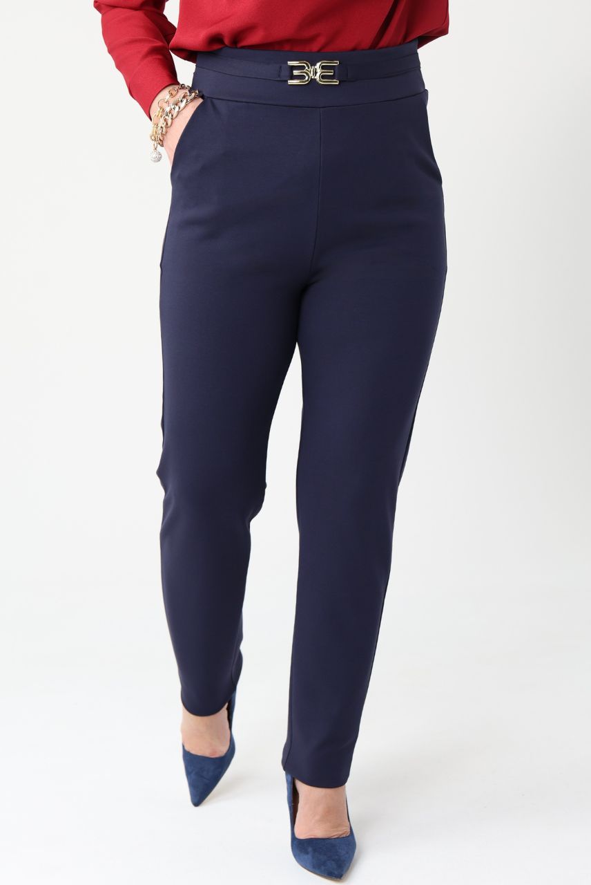 Eleganckie spodnie ze złotą klamrą granatowe