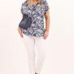 fioletowa-bluzka-w drobne-kwiaty (7)